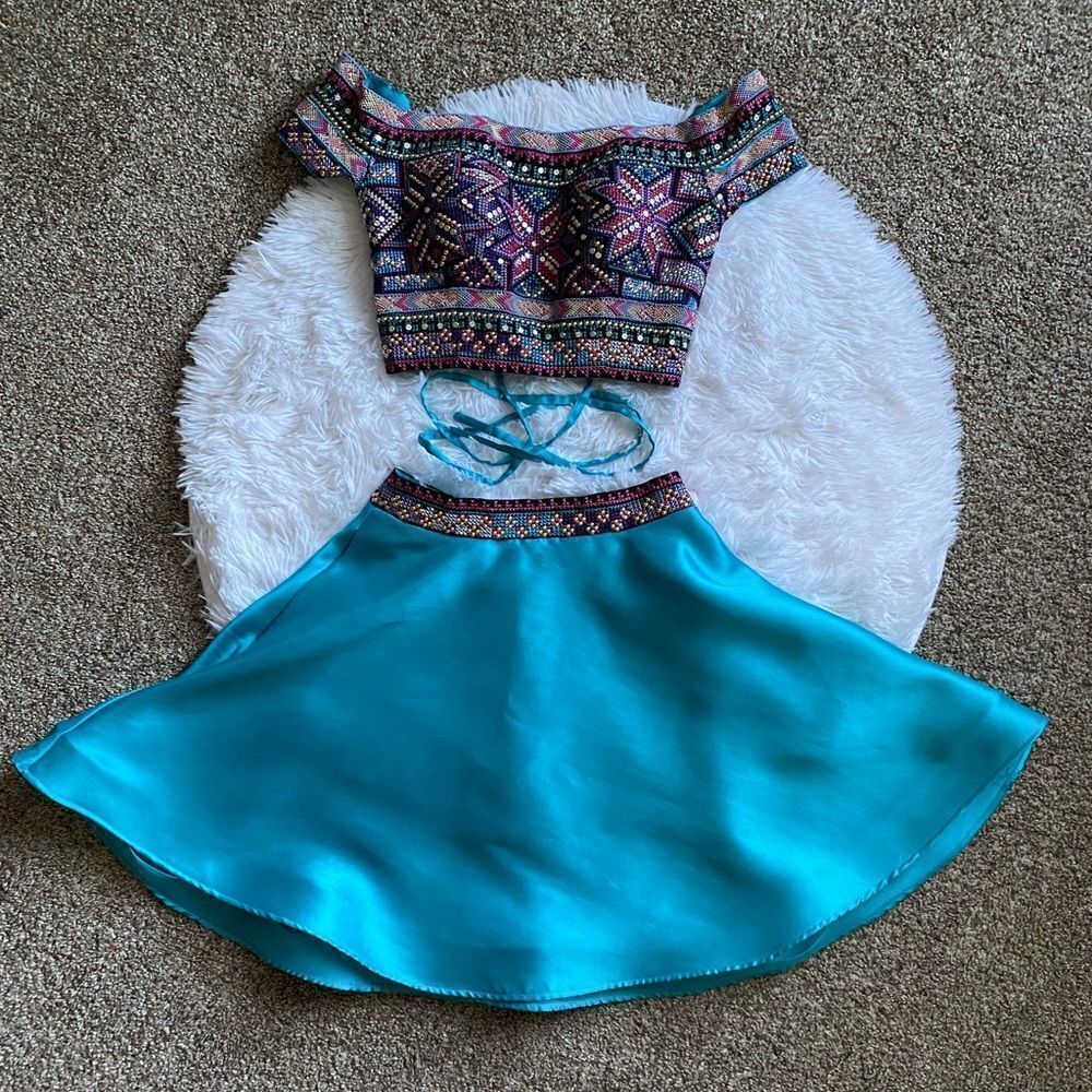 ellie wilde 2 Piece Beaded‎ Dress Corset Top Flowy Skirt Pockets Prom Homecoming